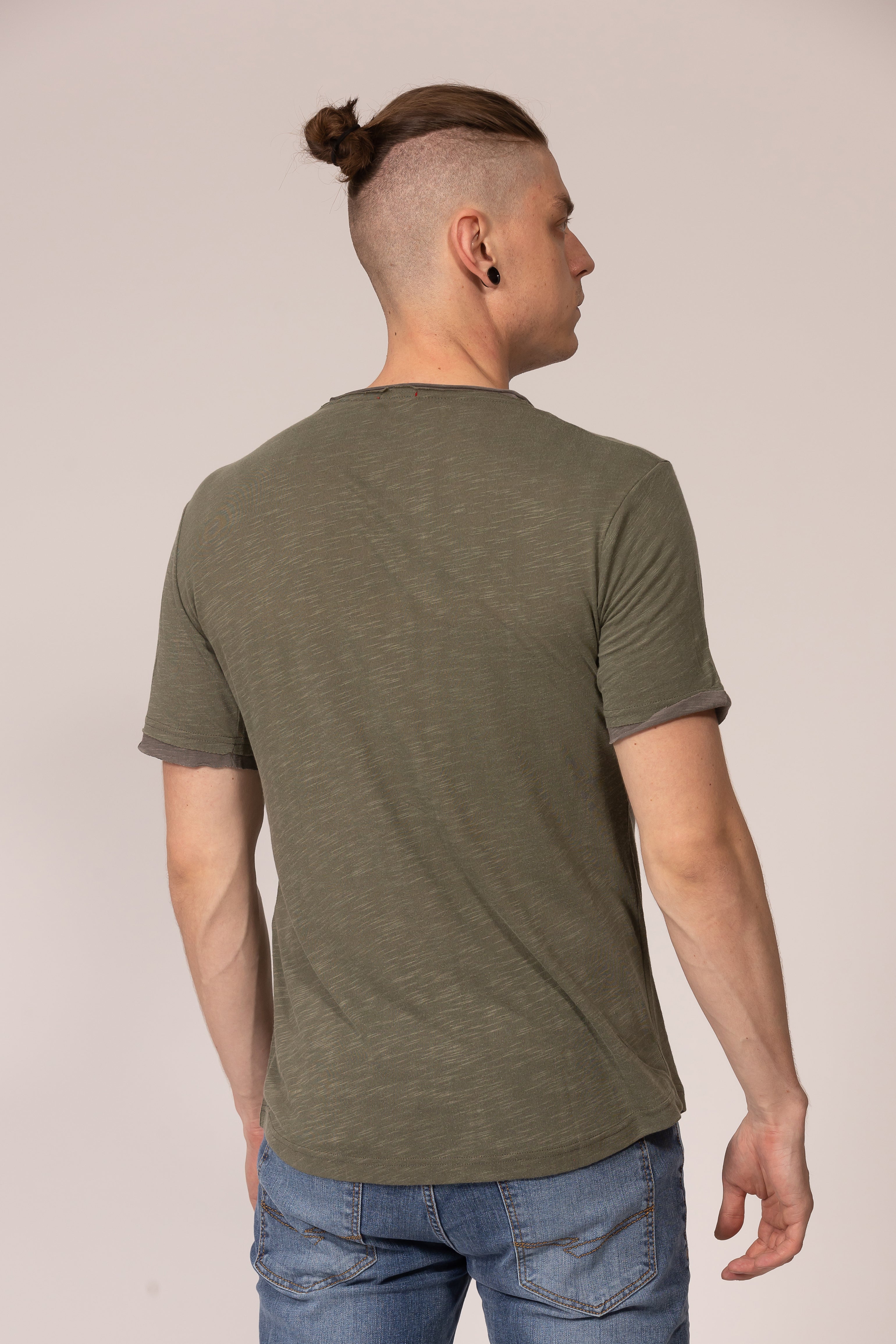 ΚΟΝΤΟΜΑΝΙΚΟ T-SHIRT